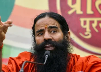 रामदेव ने किया दावा, हाथ में दस करोड़ वोट