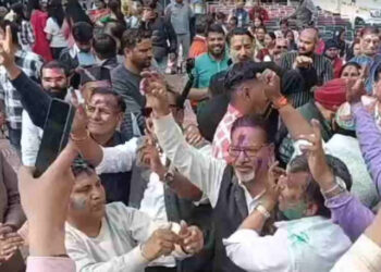 Holi Milan Becomes Political Unity Show Ahead of 2027 Polls
