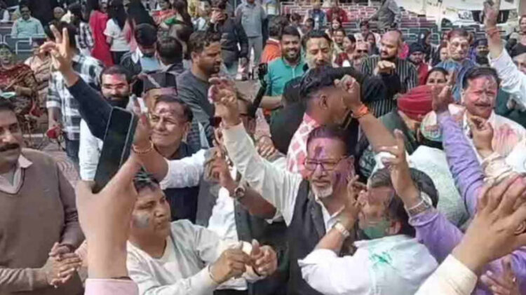 Holi Milan Becomes Political Unity Show Ahead of 2027 Polls