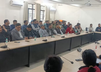 Employees’ Outrage Mounts After Attack on Education Director, Pressure Builds on BJP Government